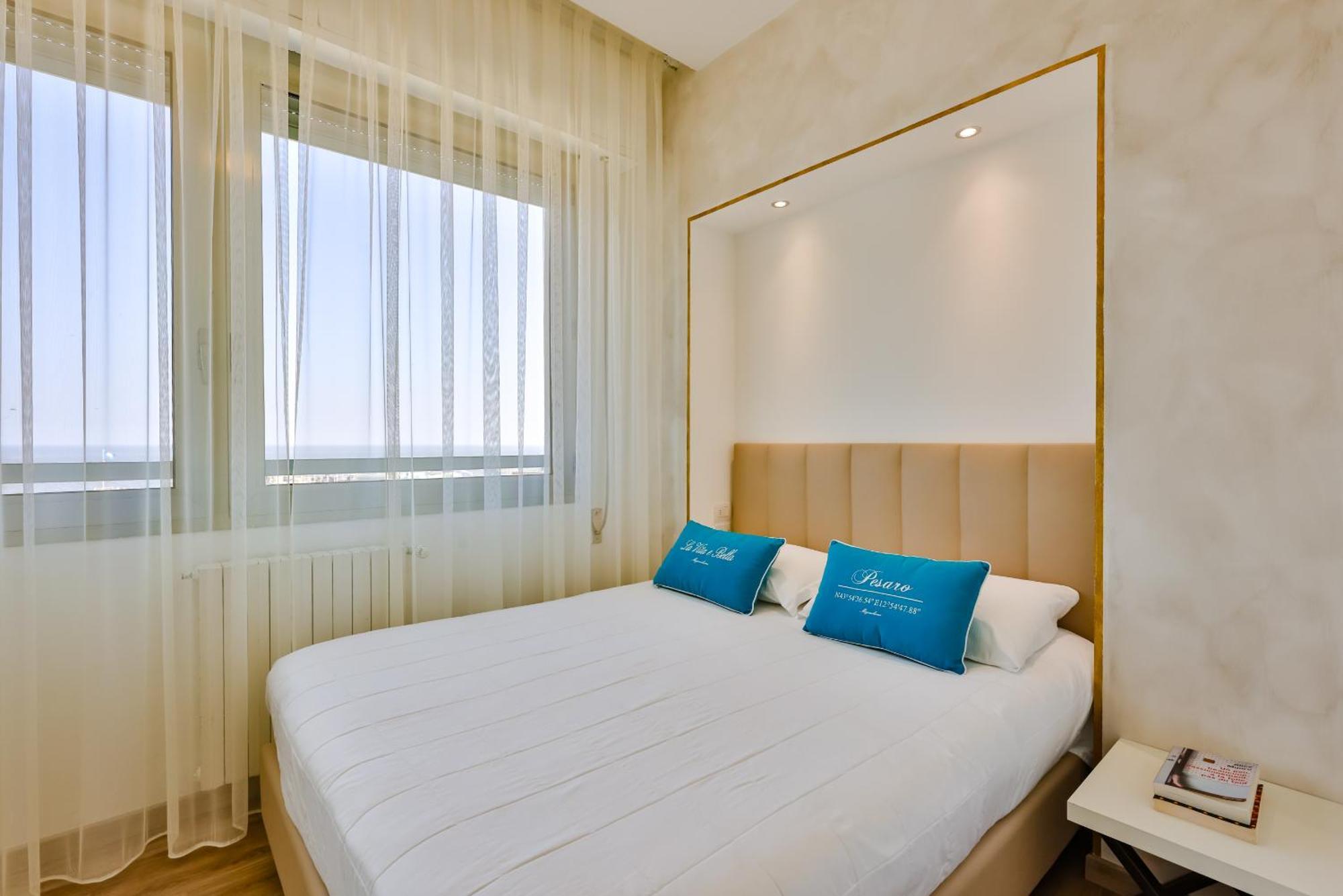 Unahotels Imperial Sport Hotel เปซาโร ภายนอก รูปภาพ